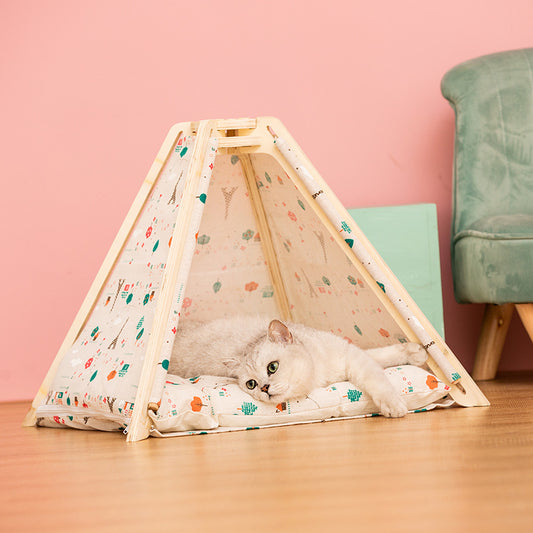 The Paws And Claws Teepee